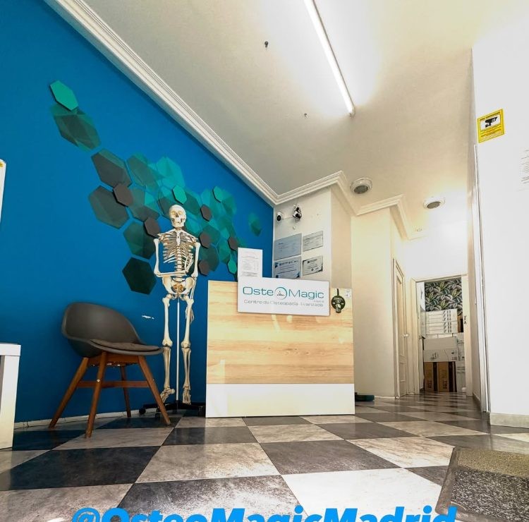 Recepción del centro Osteo Magic Madrid